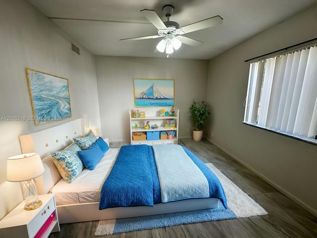 3162 Coral Springs Dr 4, Coral Springs, FL 33065