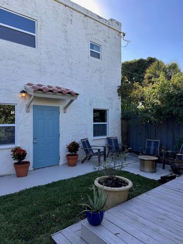 4707 Garden Avenue, West Palm Beach, FL 33405