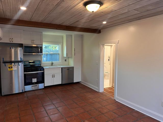 4707 Garden Avenue, West Palm Beach, FL 33405