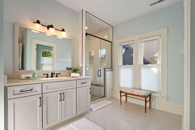 920 Geneva Street, Lake Geneva, WI 53147
