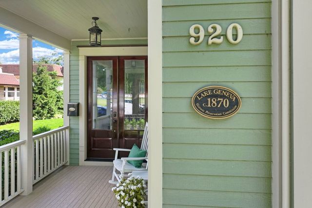 920 Geneva Street, Lake Geneva, WI 53147