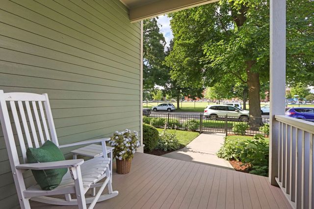 920 Geneva Street, Lake Geneva, WI 53147