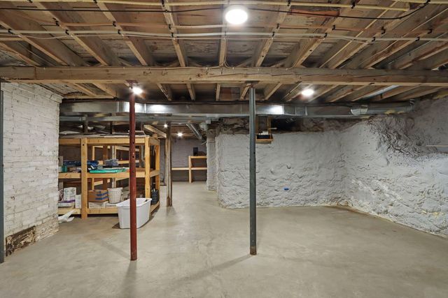 920 Geneva Street, Lake Geneva, WI 53147
