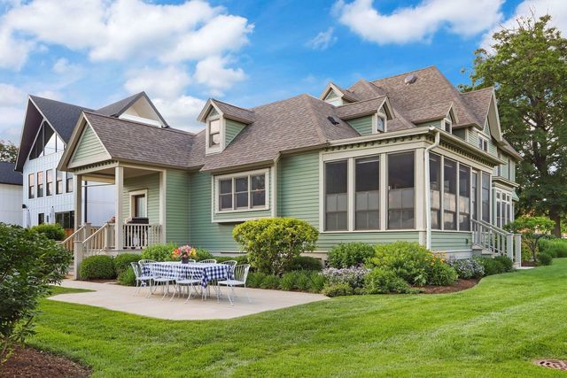 920 Geneva Street, Lake Geneva, WI 53147