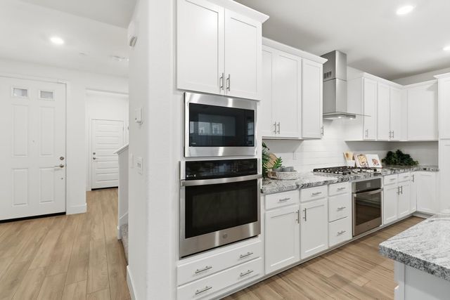 10589 Tenor Way, Elk Grove, CA 95757