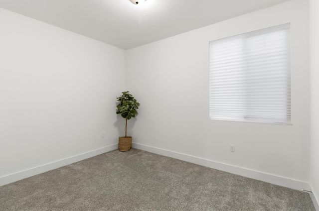 10589 Tenor Way, Elk Grove, CA 95757