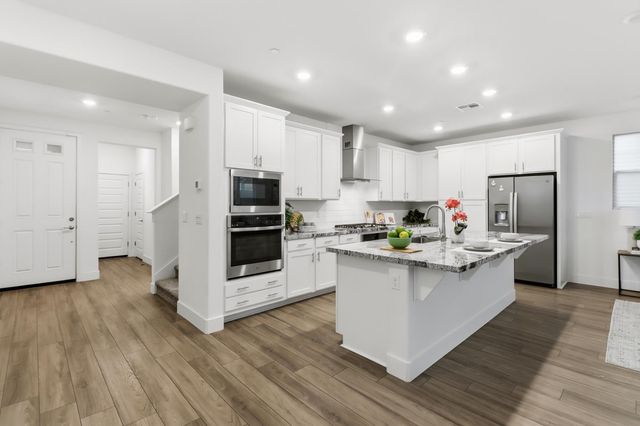 10589 Tenor Way, Elk Grove, CA 95757