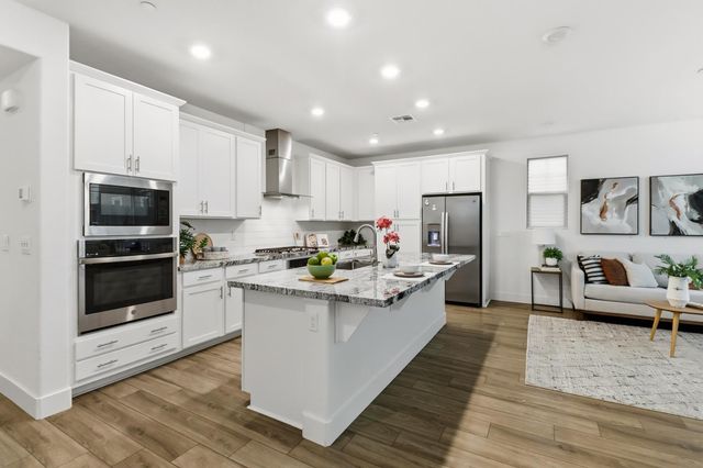 10589 Tenor Way, Elk Grove, CA 95757