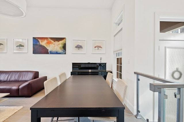 39 Elmwood St 3, Somerville, MA 02144