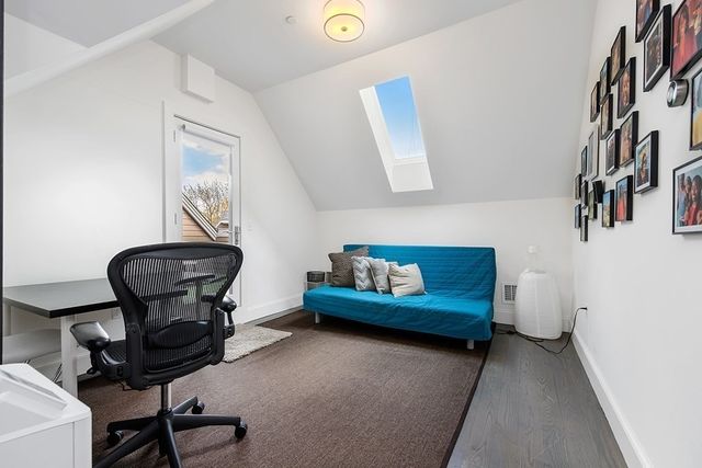 39 Elmwood St 3, Somerville, MA 02144