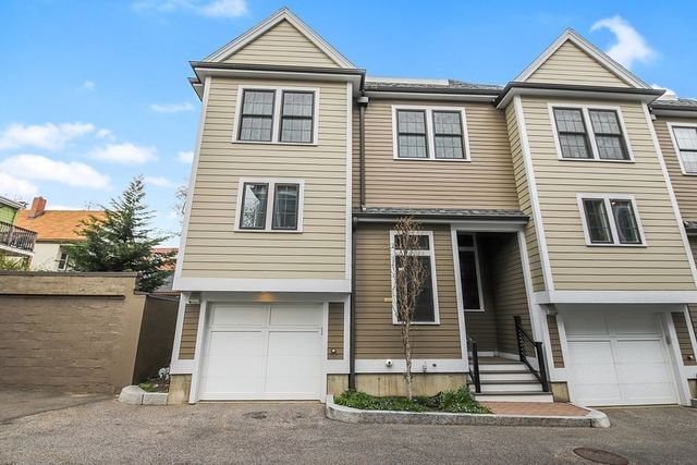 39 Elmwood St 3, Somerville, MA 02144