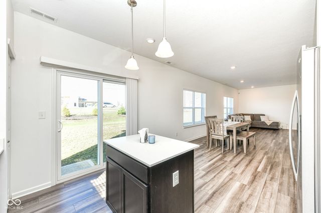 984 Bent Branch Lane, Greenwood, IN 46143