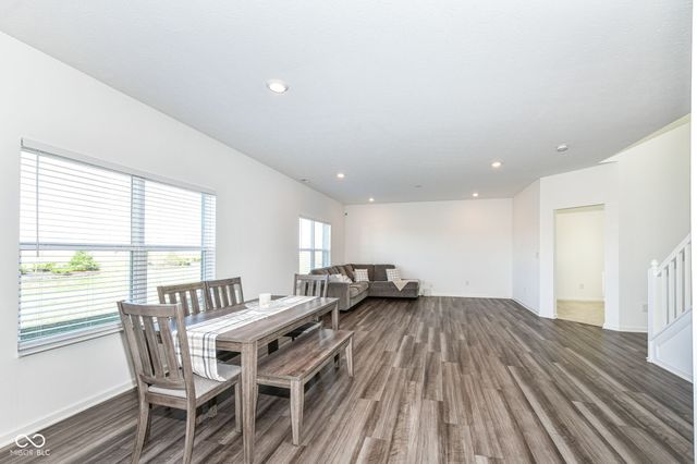 984 Bent Branch Lane, Greenwood, IN 46143