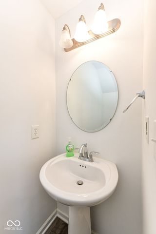 984 Bent Branch Lane, Greenwood, IN 46143