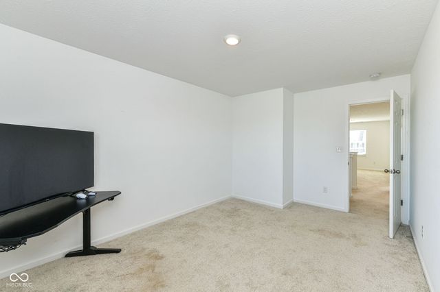 984 Bent Branch Lane, Greenwood, IN 46143