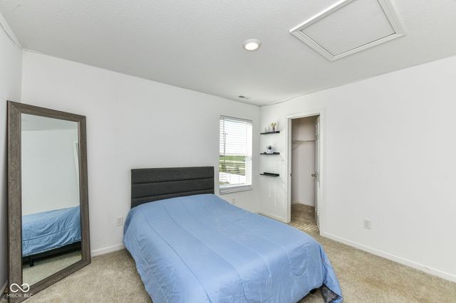 984 Bent Branch Lane, Greenwood, IN 46143