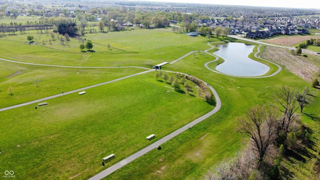 984 Bent Branch Lane, Greenwood, IN 46143