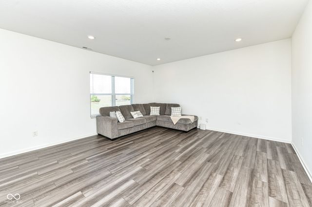 984 Bent Branch Lane, Greenwood, IN 46143