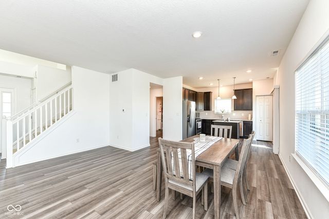 984 Bent Branch Lane, Greenwood, IN 46143