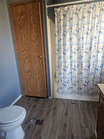 1423 Prosperity Street, El Campo, TX 77437