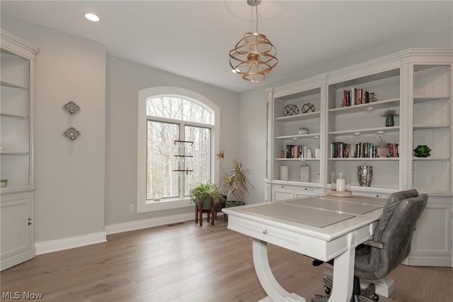 11565 Robin Wood Lane, Chagrin Falls, OH 44023