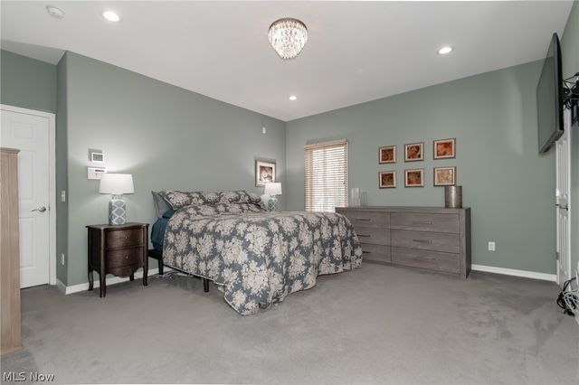 11565 Robin Wood Lane, Chagrin Falls, OH 44023