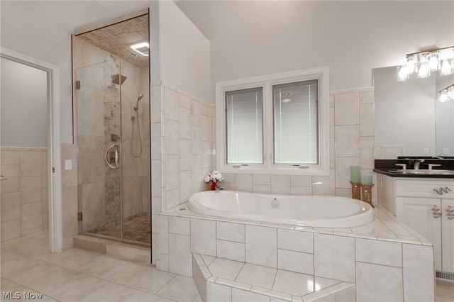 11565 Robin Wood Lane, Chagrin Falls, OH 44023