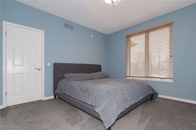 11565 Robin Wood Lane, Chagrin Falls, OH 44023