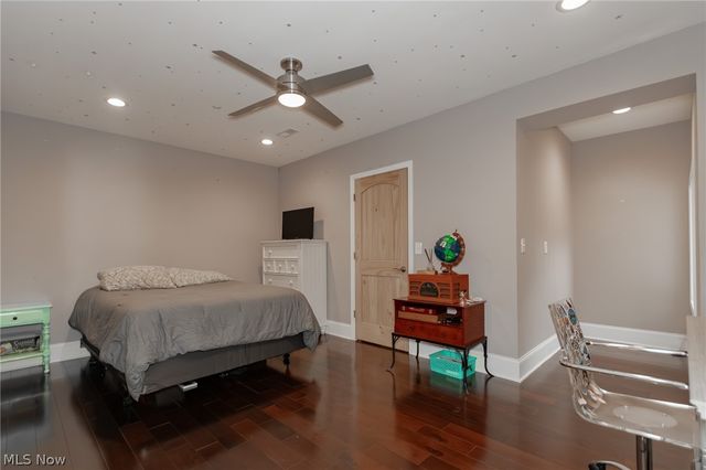 11565 Robin Wood Lane, Chagrin Falls, OH 44023