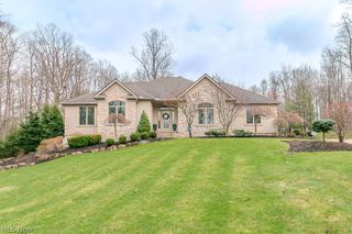 11565 Robin Wood Lane, Chagrin Falls, OH 44023