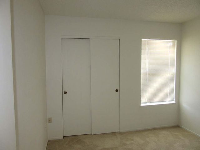 1386 Trailwood Ave, Manteca, CA 95336