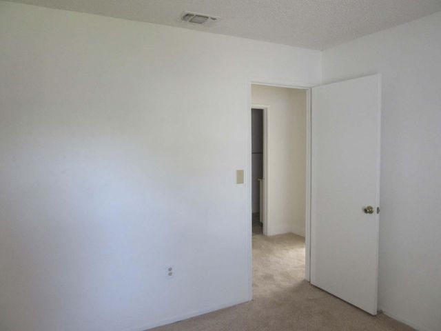 1386 Trailwood Ave, Manteca, CA 95336