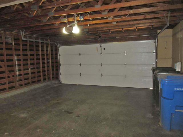 1386 Trailwood Ave, Manteca, CA 95336