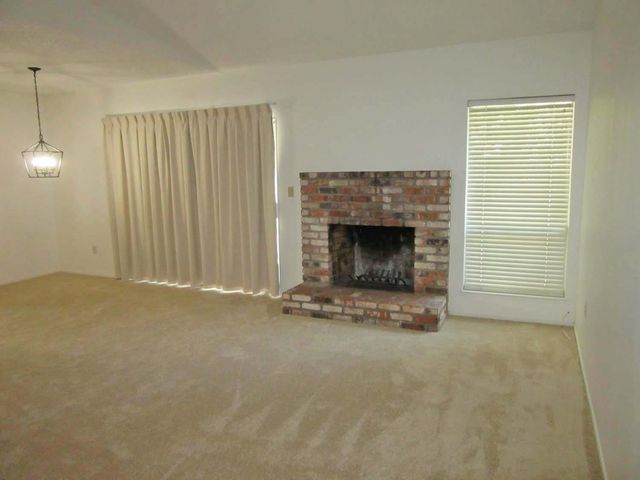 1386 Trailwood Ave, Manteca, CA 95336