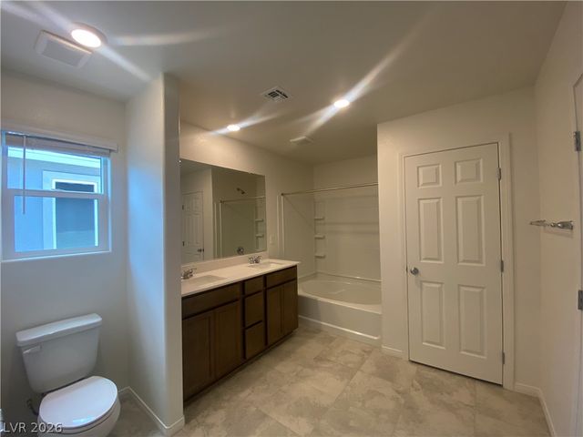 5833 Holbeche Street, Las Vegas, NV 89113