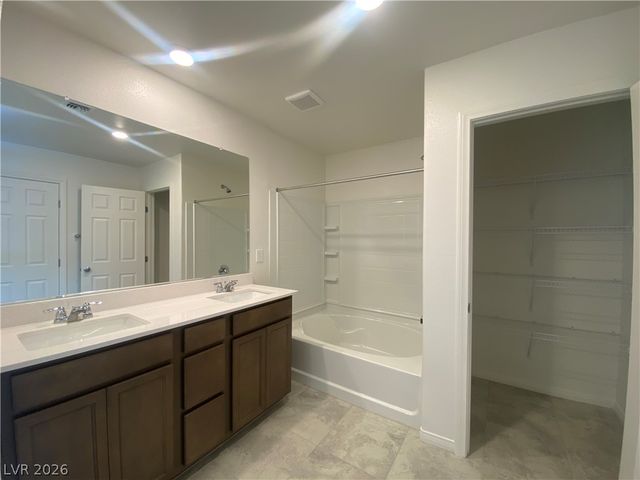 5833 Holbeche Street, Las Vegas, NV 89113