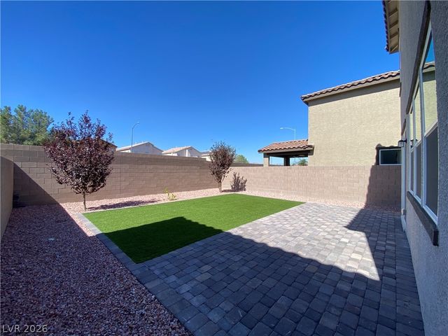 5833 Holbeche Street, Las Vegas, NV 89113