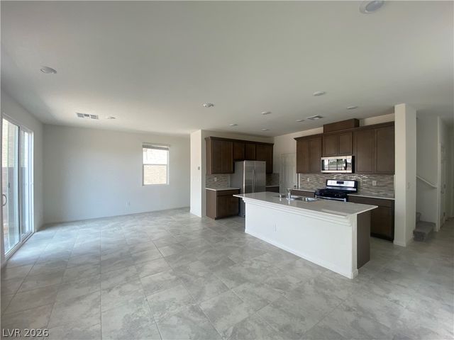5833 Holbeche Street, Las Vegas, NV 89113