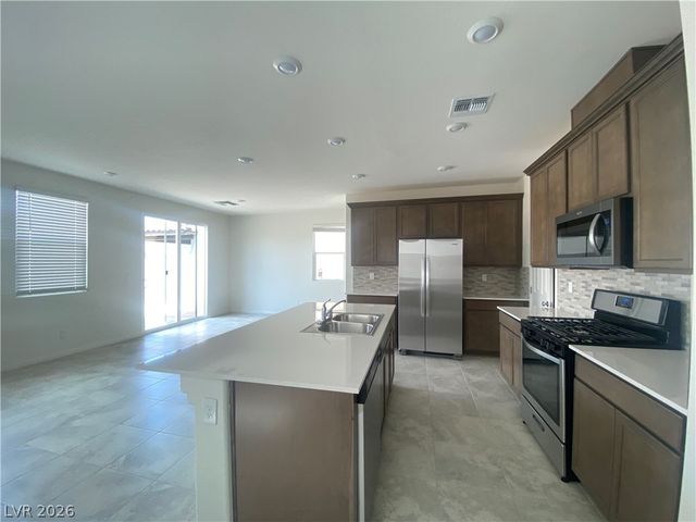 5833 Holbeche Street, Las Vegas, NV 89113