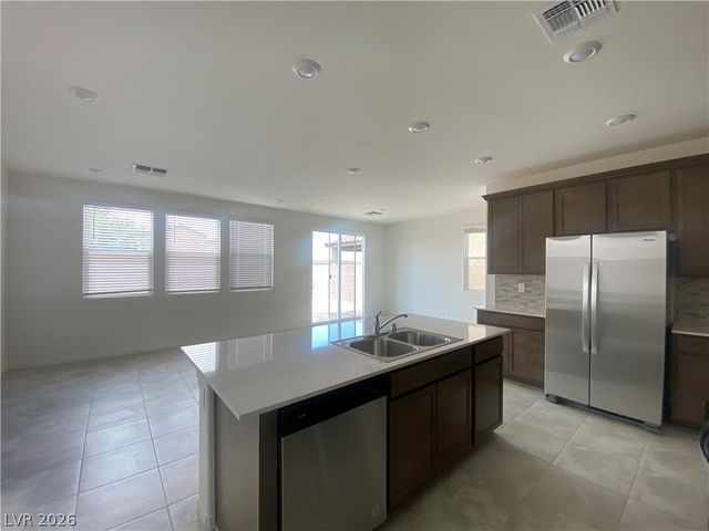 5833 Holbeche Street, Las Vegas, NV 89113