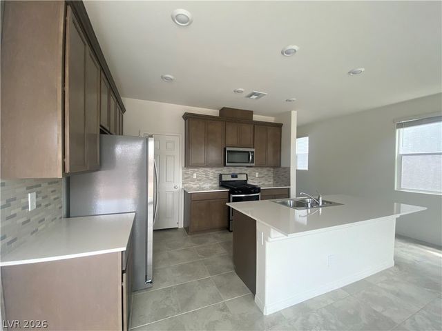 5833 Holbeche Street, Las Vegas, NV 89113