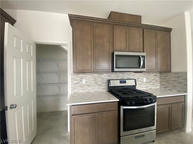 5833 Holbeche Street, Las Vegas, NV 89113