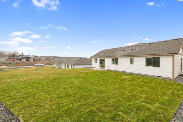 3043 S Quay St, Kennewick, WA 99338