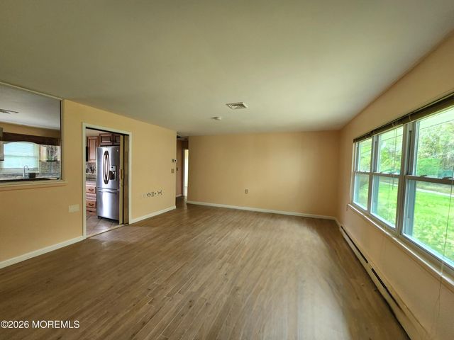 341B Canterbury Court, Lakewood, NJ 08701
