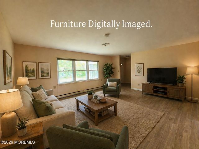341B Canterbury Court, Lakewood, NJ 08701