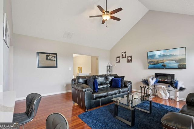 224 Solomon Drive, Ellenwood, GA 30294