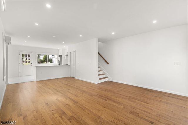 345 Forest St, Kearny Town, NJ 07032