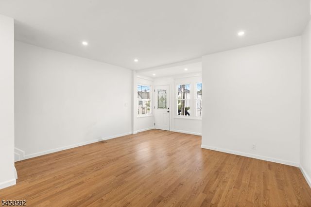 345 Forest St, Kearny Town, NJ 07032