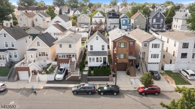 345 Forest St, Kearny Town, NJ 07032