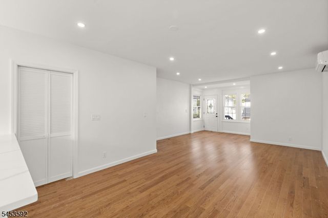 345 Forest St, Kearny Town, NJ 07032